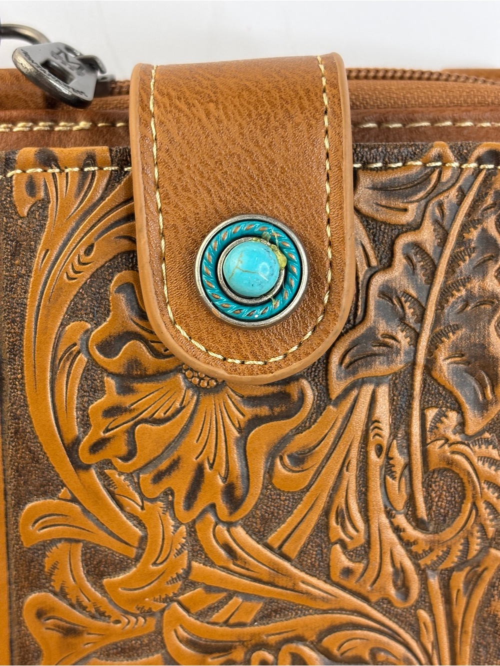 Montana West Embossed Brown Faux Leather Phone Crossbody Wallet NEW! - Picture 2 of 11